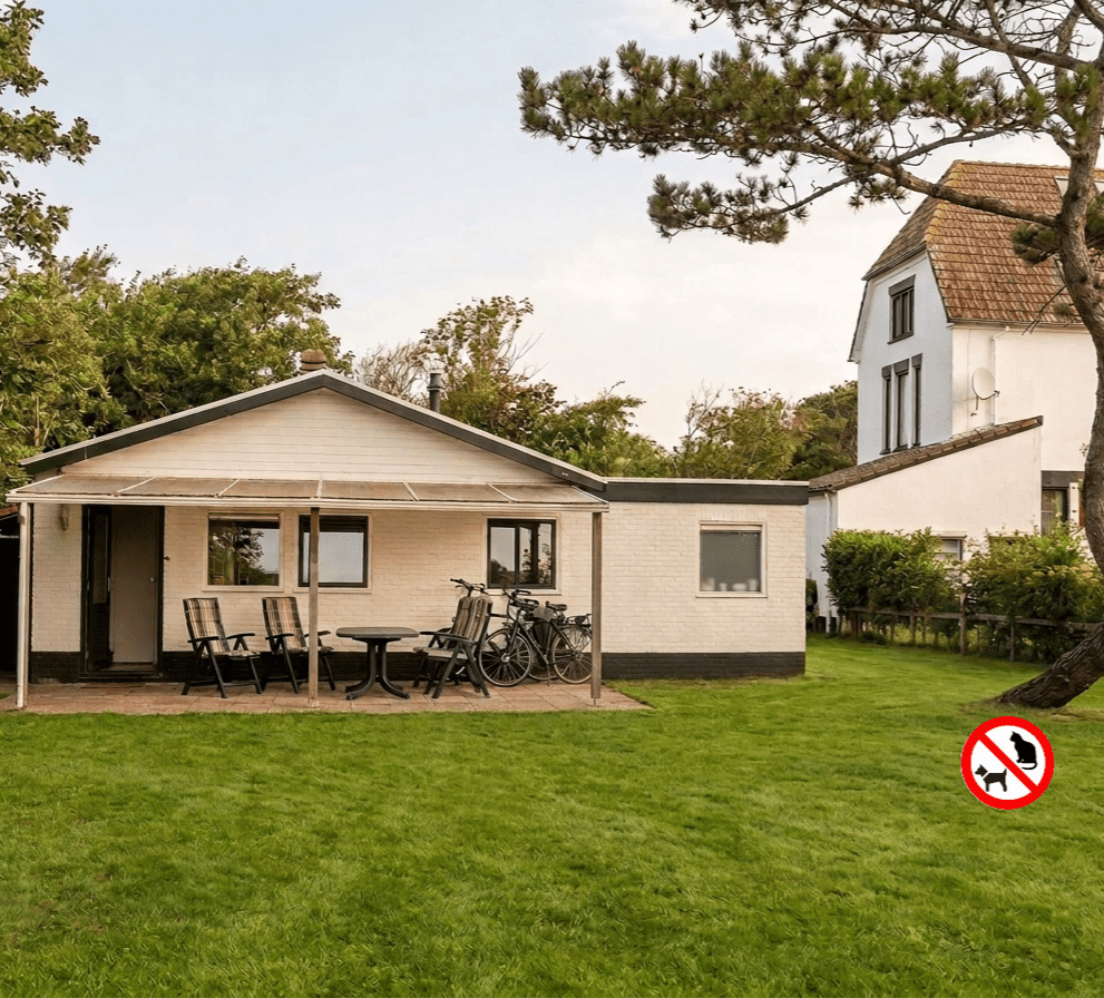 De Witte Villa,  Callantsoog (NH) 4p